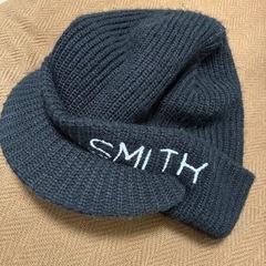 smith ニット帽　つば付きの画像