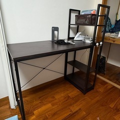 パソコン机  の画像