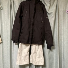 スノーボードウェアの画像