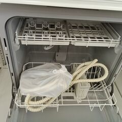 リユースのサカイ栃木店★ジモティ割あり★ Panasonic 食洗機 NP-TH1  18年製 動作確認／クリーニング済み TC11842の画像