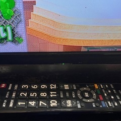 2021年製　32型TOSHIBA REGZAの画像