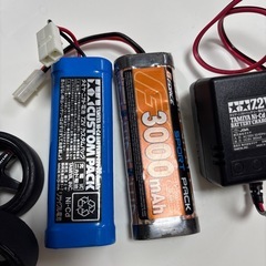 車のラジコンバッテリーの画像