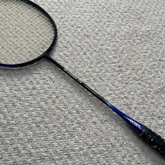 バドミントンラケットの画像