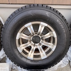 アルミホイール&スタッドレスタイヤ265-70R16の画像