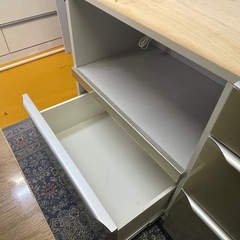 【リサイクルサービス八光】幅141cm　松田家具　3口コンセント付き食器棚の画像