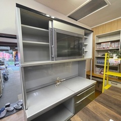 【リサイクルサービス八光】幅141cm　松田家具　3口コンセント付き食器棚の画像