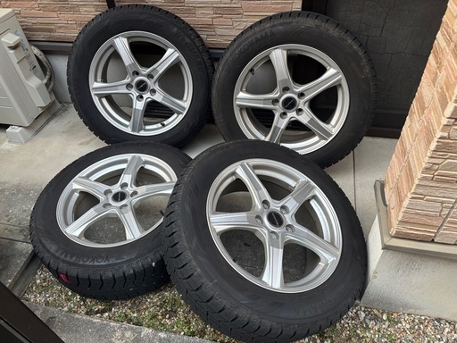 ※取引中※【１シーズンのみ使用/バリ溝/スタッドレス】４本セット  ヨコハマ アイスガード6 iG60 215/60R17 ブリヂストン製アルミホイール付 C-HR/エスティマ/エルグランド