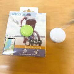 iPhoneで簡単　スマートタグ4個セット　白　紛失防止　管理番号055の画像