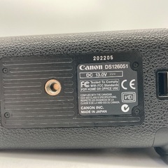 【トレファク足立扇店】ﾃﾞｼﾞﾀﾙ一眼ﾚﾌｶﾒﾗ Canon EOS-1D Mark II ﾎﾞﾃﾞｨ 取説･充電器付の画像
