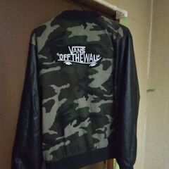 VANSジャンパーの画像