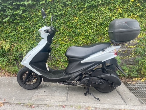 バイク v125s