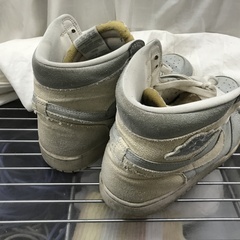 ⭐︎ドリーム2号館⭐︎ ジモティー割引 NIKE エアージョーダン 1 HIGH OG クラフト ハイカットスニーカー/29cmの画像