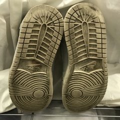 ⭐︎ドリーム2号館⭐︎ ジモティー割引 NIKE エアージョーダン 1 HIGH OG クラフト ハイカットスニーカー/29cmの画像