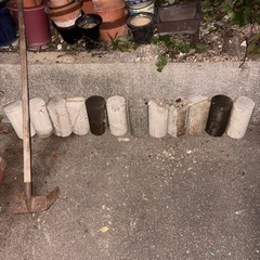 12/6午前中まで　お手当付き植木鉢・支柱・ブロックの画像