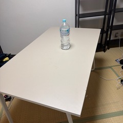 IKEA HUVUDSPELARE ゲーミングデスク 140×80cm 無料でお譲りします（竹島プラザ付近）の画像