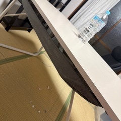 IKEA HUVUDSPELARE ゲーミングデスク 140×80cm 無料でお譲りします（竹島プラザ付近）の画像