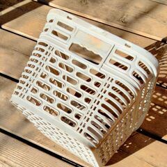 加古川　ソトのマ　後ろカゴ　リヤバスケット　取り付け金具あり　樹脂製　OGK　灰色　美品　中古　の画像