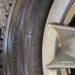 1シーズン使用❗️ヨコハマ　アイスガード　スタッドレスタイヤ　165/70r14の画像