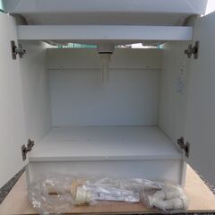 【未使用保管品】LIXIL リクシル　陶器ボウル洗面台　巾７５ｃｍ　シングルレバー混合水栓付　排水管付属　ミラーキャビネットなし　傷・変色少々あり　陶器製の為、重さがあります　洗面化粧台の画像