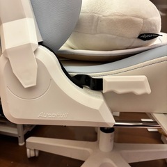 AutoFullシナモンコラボ ゲーミングチェアの画像