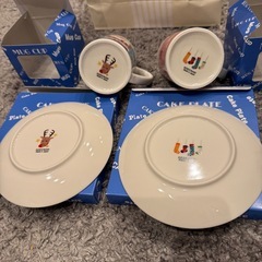 新品　未使用　クリスマス　食器セット　プレート2枚、マグカップ2個の画像