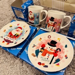 新品　未使用　クリスマス　食器セット　プレート2枚、マグカップ2個の画像