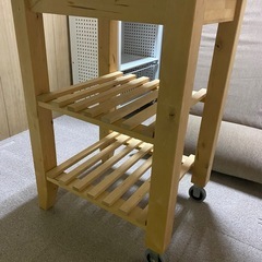 キャスター付きキャビネット　キッチンなどに♪の画像