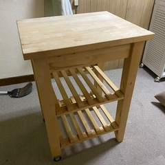 キャスター付きキャビネット　キッチンなどに♪の画像