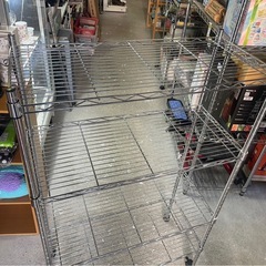 4段　メタルラック　スチールラック　キャスター付　棚　収納　便利　整理　ポール径19㎜　W740×D340×H1250　中古　④の画像