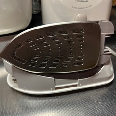 SANYO コードレス スチームアイロンの画像