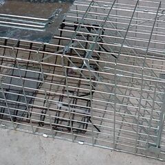 捕獲機入口の誤作動防止ガード（折畳式）Ｍサイズの画像