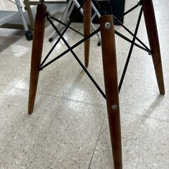 ★リユースのサカイ高崎店★TJ13546  椅子 クリーム H42×D30×W46 クリーニング済みの画像