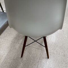 ★リユースのサカイ高崎店★TJ13546  椅子 クリーム H42×D30×W46 クリーニング済みの画像