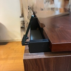 無料出品：パソコンデスクの画像