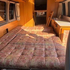 キャンピングカーの画像