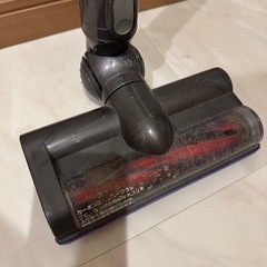 【〜12/11 ¥3,000】Dyson ダイソン　軽量　コードレス掃除機　スリムの画像