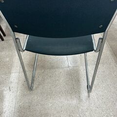 ★リユースのサカイ高崎店★TJ13549  チェアー 深緑 H37.5×D42.5×W42 クリーニング済みの画像