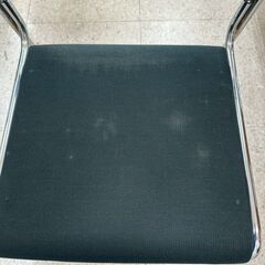 ★リユースのサカイ高崎店★TJ13549  チェアー 深緑 H37.5×D42.5×W42 クリーニング済みの画像