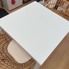 IKEA ダイニングテーブルチェアセットの画像