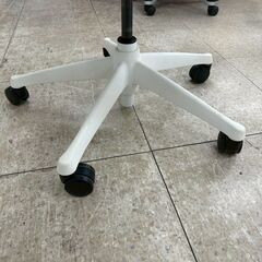 ★リユースのサカイ高崎店★TJ13550 (株)ニトリ 椅子 白/グレー H132×D57×W71 クリーニング済みの画像