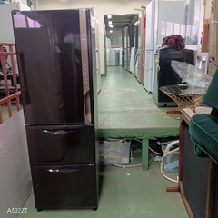 451 送料設置無料  日立　自動製氷機能付き大型冷蔵庫　375Lの画像