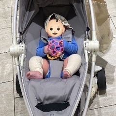 ベビーカーとチャイルドシートお譲りしますの画像