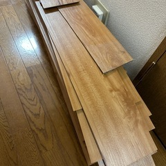 フロアタイルの画像