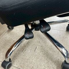 ★リユースのサカイ高崎店★TJ13553  椅子 黒 H116×D55×W60 クリーニング済みの画像