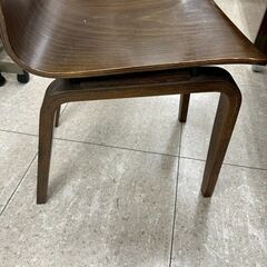 ★リユースのサカイ高崎店★TJ13556  椅子 茶 H83×D40×W40 クリーニング済みの画像