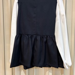 10)ブラウス　紺Lの画像