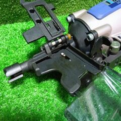 カネマツ KZ-550C 常圧サイディング用釘打機 ※サイディング用のネジが無い為、動作確認空打ちのみ【市川行徳店】【店頭取引限定】【中古】管理番号：ITQU2FOL1YQGの画像