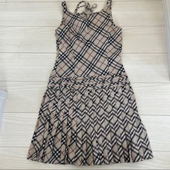 Burberryワンピースの画像