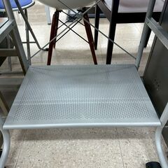 ★リユースのサカイ高崎店★TJ13560  PCデスク　 グレー H127×D45×W65 クリーニング済みの画像