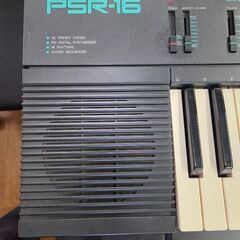 YAMAHA PSR 16 FM DIGITAL SYNTHESIZERの画像